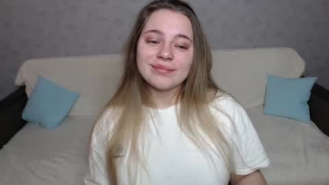 Snapshot of _sweet_lana_ chatting on 12/14/24, 09:18 Lana online show from 12/14/24, 09:18