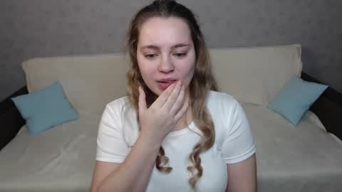 Snapshot of _sweet_lana_ chatting on 12/16/24, 05:38 Lana online show from 12/16/24, 05:38