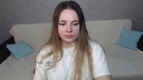 Snapshot of _sweet_lana_ chatting on 12/23/24, 10:21 Lana online show from 12/23/24, 10:21