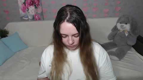Snapshot of _sweet_lana_ chatting on 02/19/25, 10:34 Lana online show from 02/19/25, 10:34