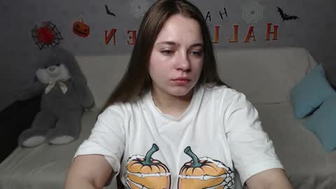 Snapshot of _sweet_lana_ chatting on 10/28/25, 08:29 Lana online show from 10/28/25, 08:29