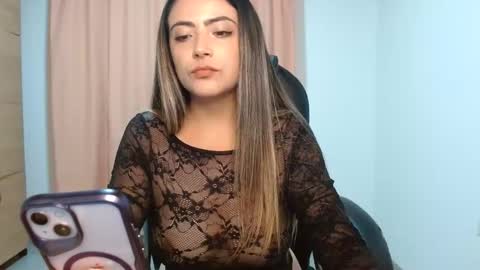 Snapshot of _sweet_rachel chatting on 12/06/24, 02:35 Rachel online show from 12/06/24, 02:35