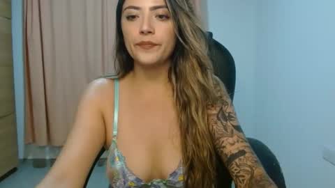 Snapshot of _sweet_rachel chatting on 11/05/25, 02:22 Rachel online show from 11/05/25, 02:22