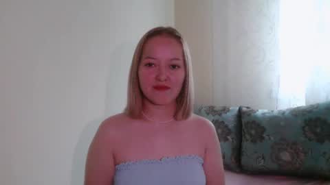 _sweet_smile_ online show from 09/25/25, 09:13
