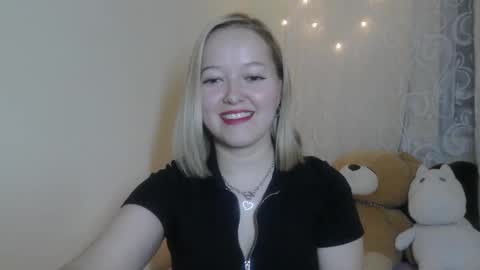 _sweet_smile_ online show from 10/20/25, 07:58