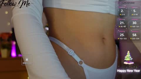 Snapshot of _sweetcams_ chatting on 01/16/25, 04:07 Dasha online show from 01/16/25, 04:07