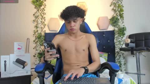 Taylor online show from 11/19/25, 08:20