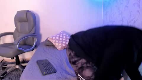 _taylorblack online show from 12/22/25, 11:29