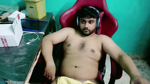 Snapshot of _telugu_boy chatting on 12/20/25, 05:47 _telugu_boy online show from 12/20/25, 05:47