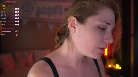 Evi online show from 09/25/25, 07:17