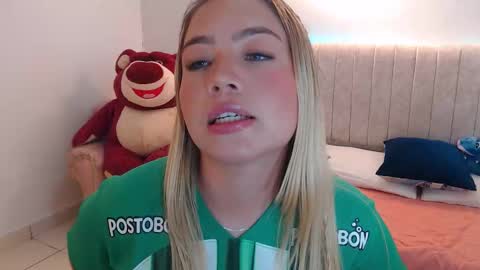 _tiffany1 online show from 01/17/26, 11:30