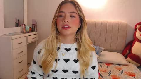 _tiffany1 online show from 03/19/26, 02:37