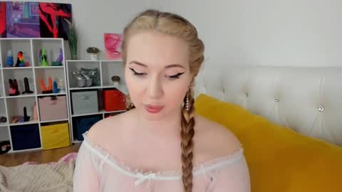 LilyOpen Pvt online show from 02/23/26, 12:13