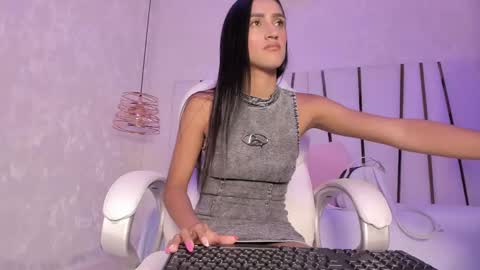 Rousse  online show from 03/08/25, 07:09