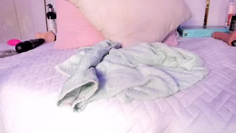 Rousse  online show from 03/12/25, 10:17