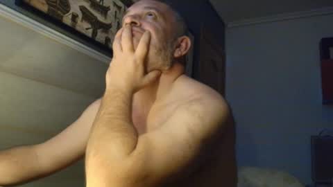 Snapshot of _toreto_ chatting on 11/08/25, 06:40 OO online show from 11/08/25, 06:40