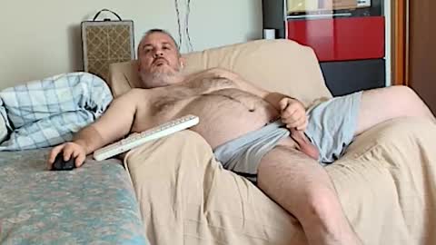 Snapshot of _toreto_ chatting on 11/17/25, 01:06 OO online show from 11/17/25, 01:06