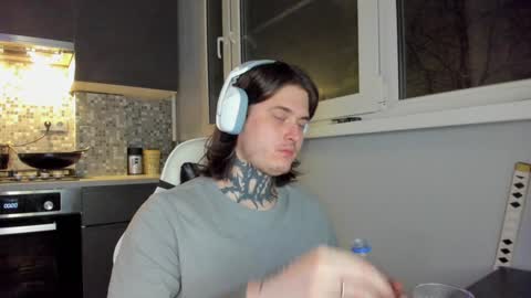 Snapshot of _torfin_ chatting on 12/08/24, 12:29 _torfin_ online show from 12/08/24, 12:29