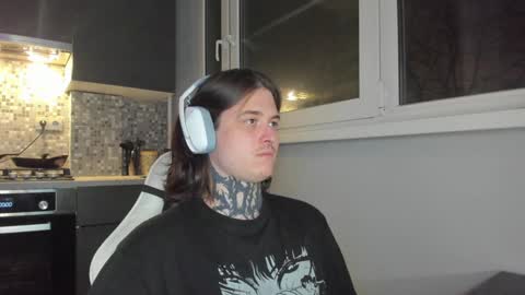 Snapshot of _torfin_ chatting on 12/11/24, 12:02 _torfin_ online show from 12/11/24, 12:02