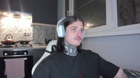 Snapshot of _torfin_ chatting on 12/24/24, 07:44 _torfin_ online show from 12/24/24, 07:44