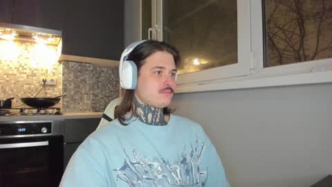 Snapshot of _torfin_ chatting on 01/10/25, 07:00 _torfin_ online show from 01/10/25, 07:00