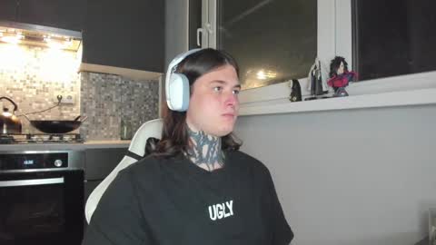 Snapshot of _torfin_ chatting on 02/20/25, 09:09 _torfin_ online show from 02/20/25, 09:09