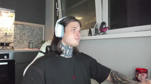 Snapshot of _torfin_ chatting on 03/04/25, 09:00 _torfin_ online show from 03/04/25, 09:00