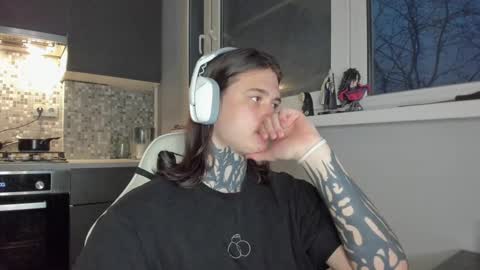 Snapshot of _torfin_ chatting on 03/11/25, 03:48 _torfin_ online show from 03/11/25, 03:48