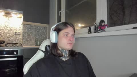 Snapshot of _torfin_ chatting on 03/12/25, 04:46 _torfin_ online show from 03/12/25, 04:46