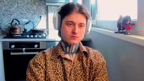 _torfin_ online show from 04/20/26, 06:05