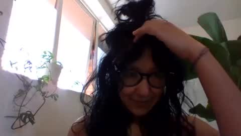 _tutti_frutti_ online show from 01/27/25, 10:06