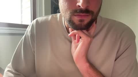 Snapshot of _ur_happy_meal chatting on 12/23/24, 08:14 DJ online show from 12/23/24, 08:14