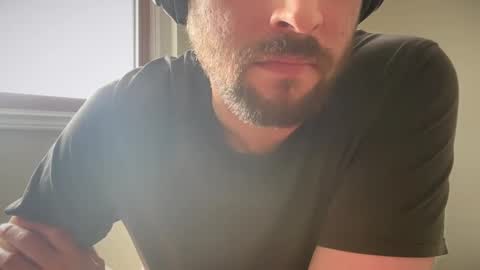 Snapshot of _ur_happy_meal chatting on 02/25/25, 05:36 DJ online show from 02/25/25, 05:36