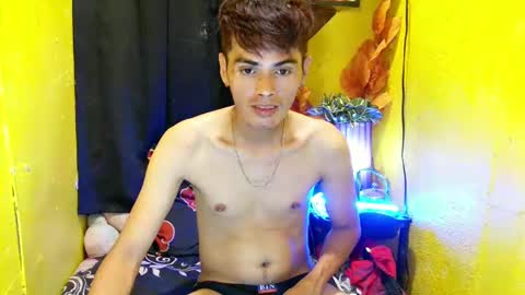 Snapshot of _urbabypam chatting on 02/16/25, 10:10 Urjerick online show from 02/16/25, 10:10