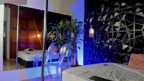 _valentina_69 online show from 01/24/25, 03:43