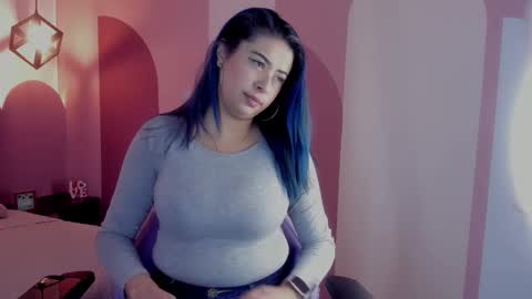 _valeryboobs_ online show from 12/18/25, 01:17