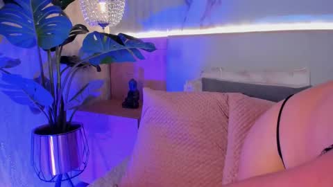 Valery online show from 11/25/25, 03:39