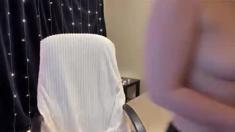 _vallylove online show from 03/02/25, 12:42