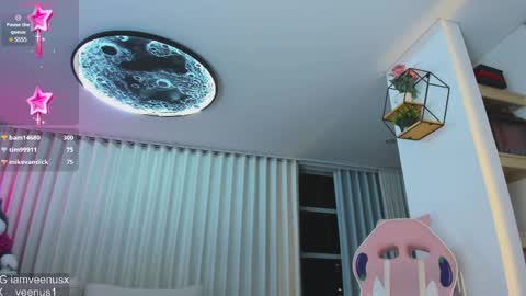 Snapshot of _veenus chatting on 02/24/25, 02:51 stephany online show from 02/24/25, 02:51