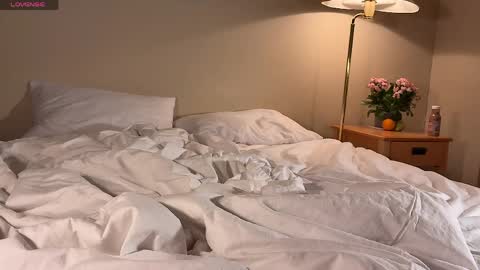 Velvet online show from 04/18/26, 12:31