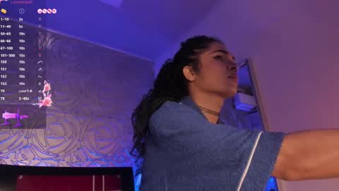 Venus online show from 02/18/25, 12:17