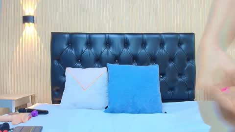 Veronica  online show from 04/20/26, 04:15