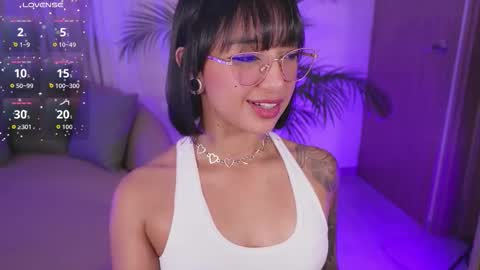 VICTORIA online show from 11/24/25, 11:48