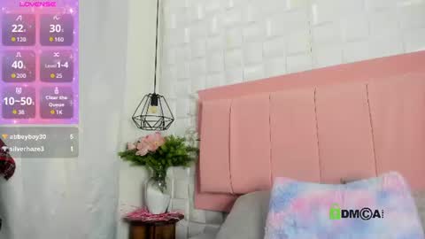 Snapshot of _victoria_milf_ chatting on 07/22/26, 09:06 victoria online show from 07/22/26, 09:06