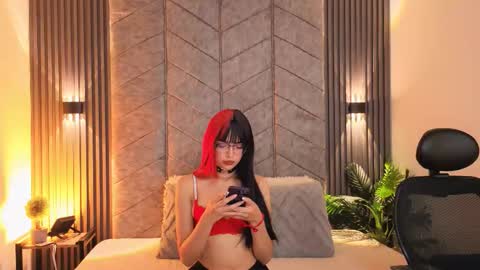   online show from 11/15/25, 08:16