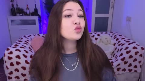 Snapshot of _wendy_evans_ chatting on 02/23/25, 01:21 Wendy online show from 02/23/25, 01:21