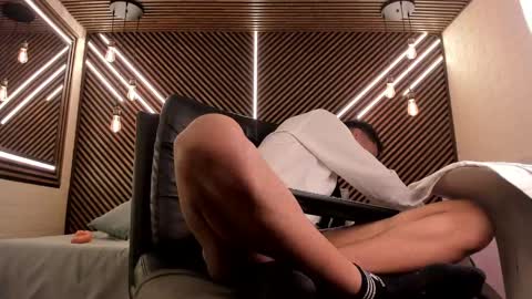 Snapshot of _white_fox_ chatting on 02/12/25, 08:59 white fox online show from 02/12/25, 08:59