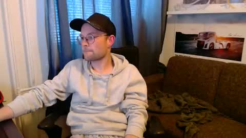 _whoisthatguy_ online show from 05/15/26, 04:58