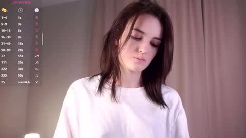 Snapshot of _wicked_game chatting on 11/11/25, 07:52 Anna online show from 11/11/25, 07:52