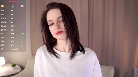 Snapshot of _wicked_game chatting on 11/23/25, 09:31 Anna online show from 11/23/25, 09:31